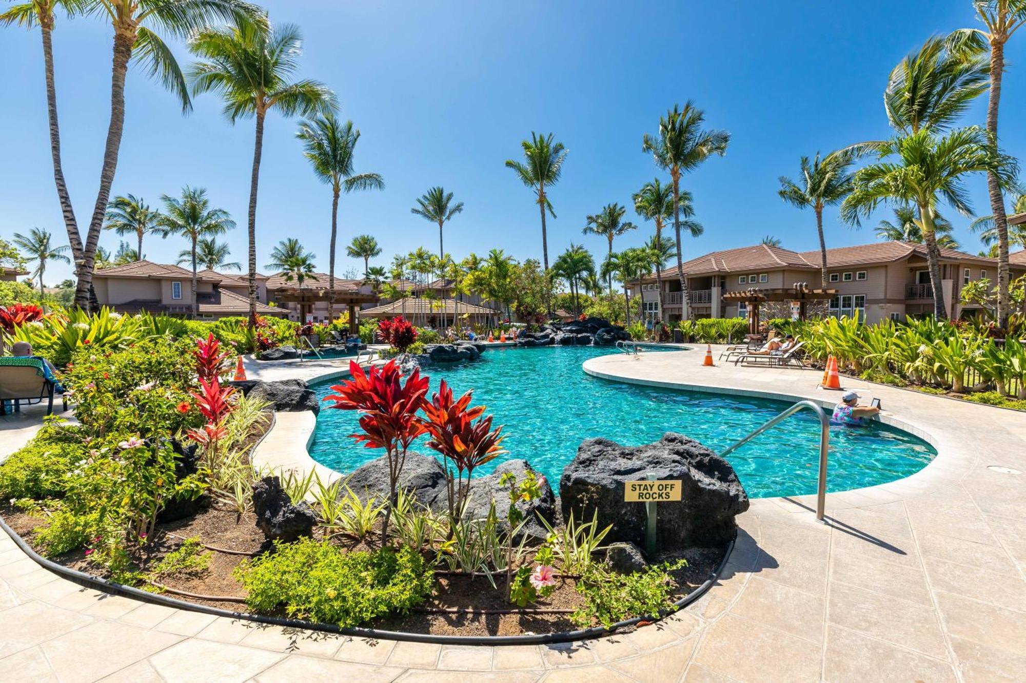 Hilton Pool Pass Included - Stylish Central Villa Mins To Beach Pool & Spa Вайколоа Екстер'єр фото
